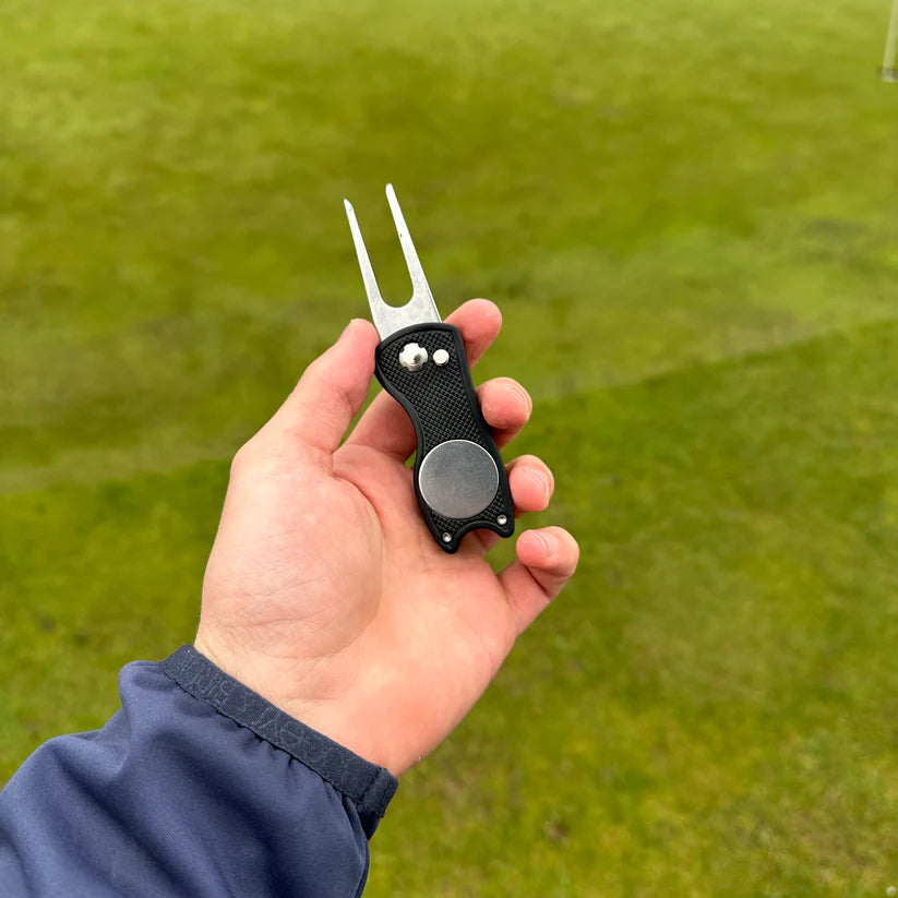 Divot pliable